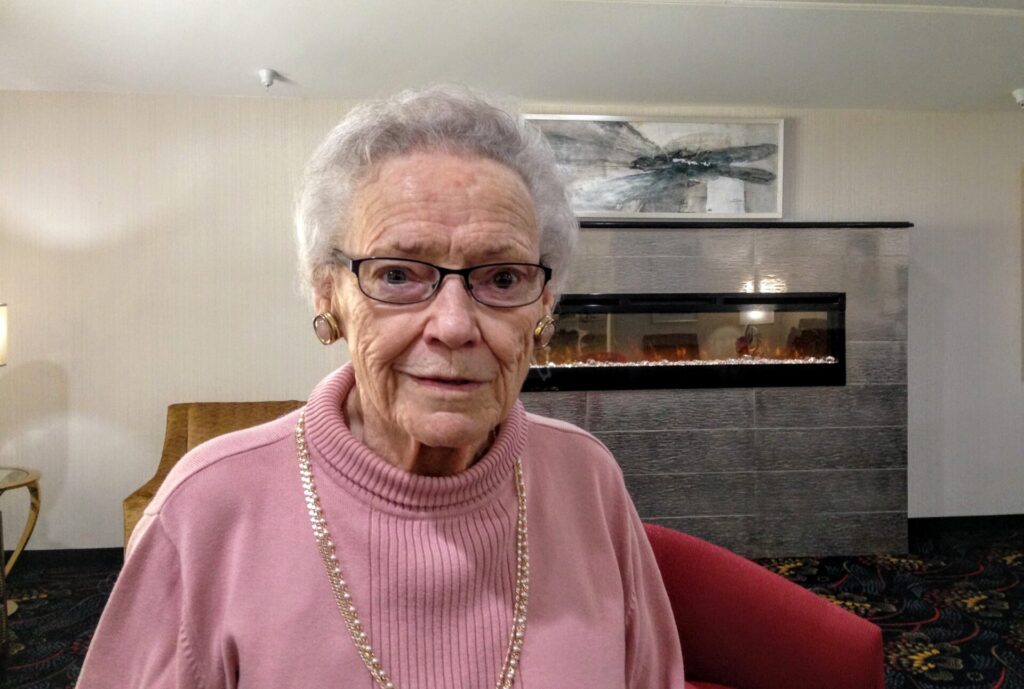 Carolyn smiling portrait September 2017