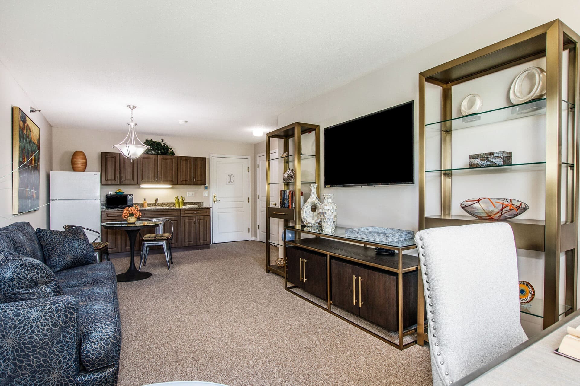 Apartment living room with sofa and TV unit at Parkway